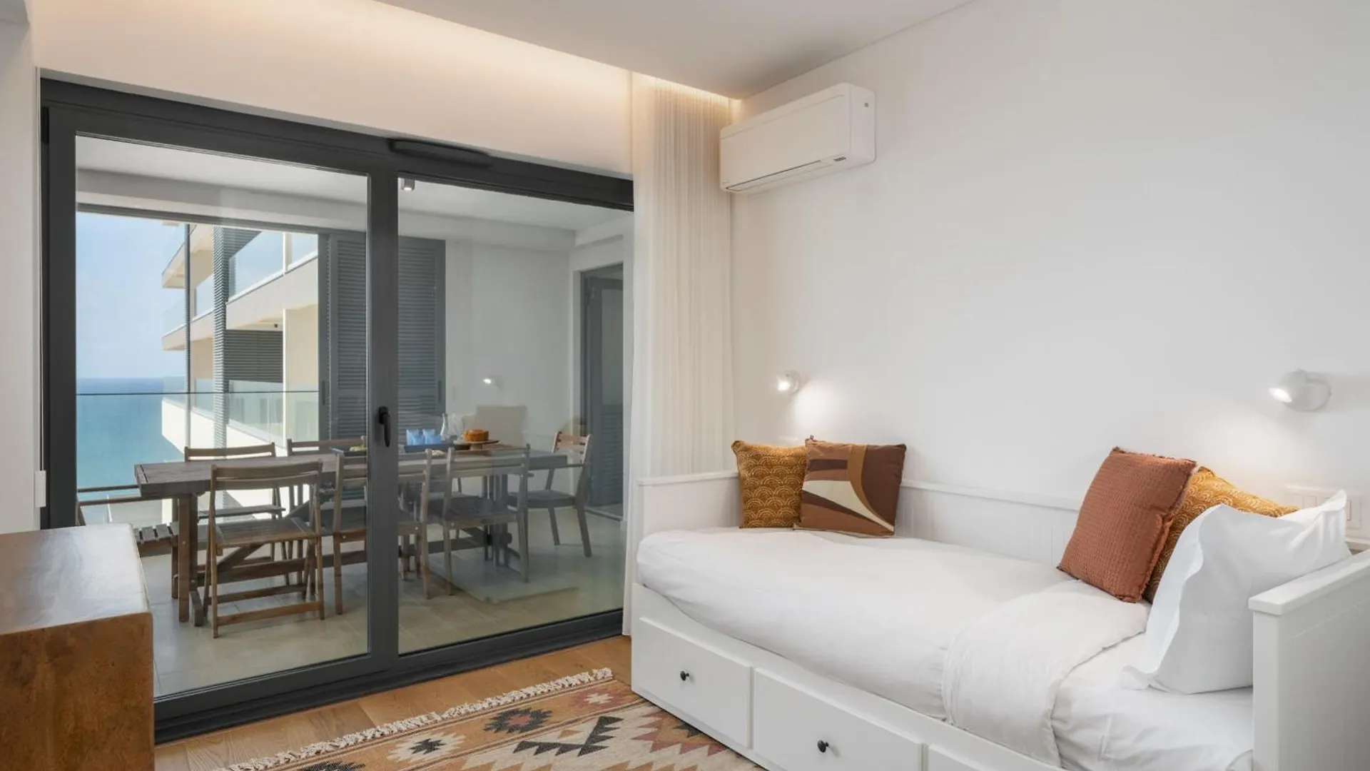 Acqua Residence VII - Luxury 3Br In Funchal 0*, Funchal (Madeira)